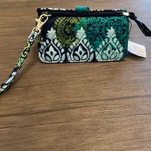 VERA BRADLEY Quilted Wristlet in “Caribbean Sea” with cell phone holder